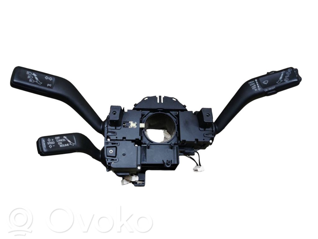 Volkswagen PASSAT B6 Interruptor/palanca de limpiador de luz de giro 