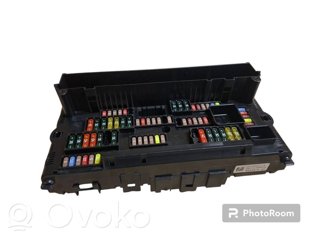 BMW 5 F10 F11 Saugiklių blokas 