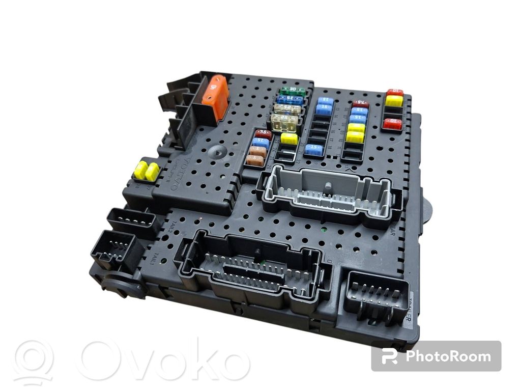 Módulo de fusible   30728512