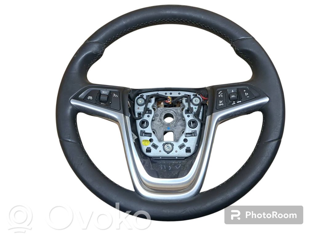 Opel Insignia A Steering wheel 