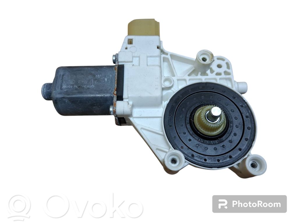 BMW 7 F01 F02 F03 F04 Silnik regulatora szyby drzwi przednich 