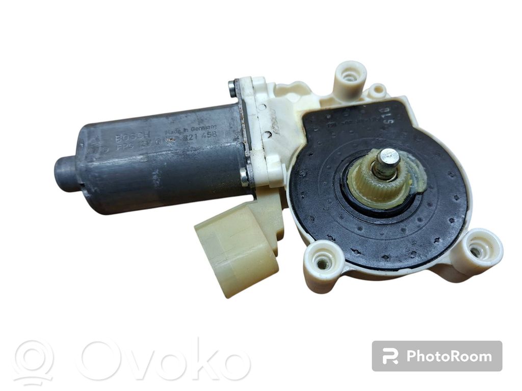 BMW 5 E60 E61 Priekinio lango pakelėjo varikliukas 