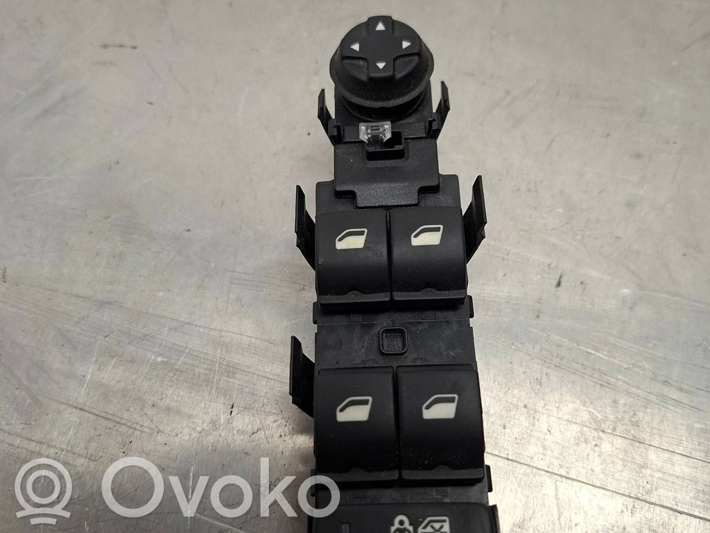 Peugeot 308 Electric window control switch 