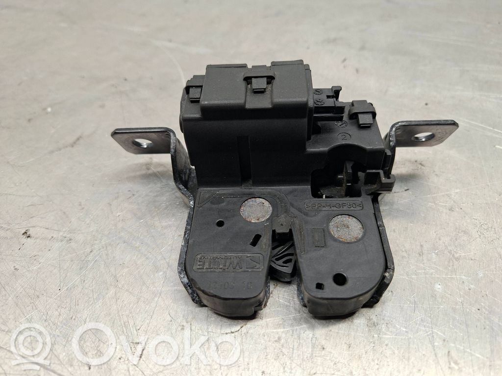 BMW 1 F20 F21 Takaluukun/tavaratilan lukon vastakappale 