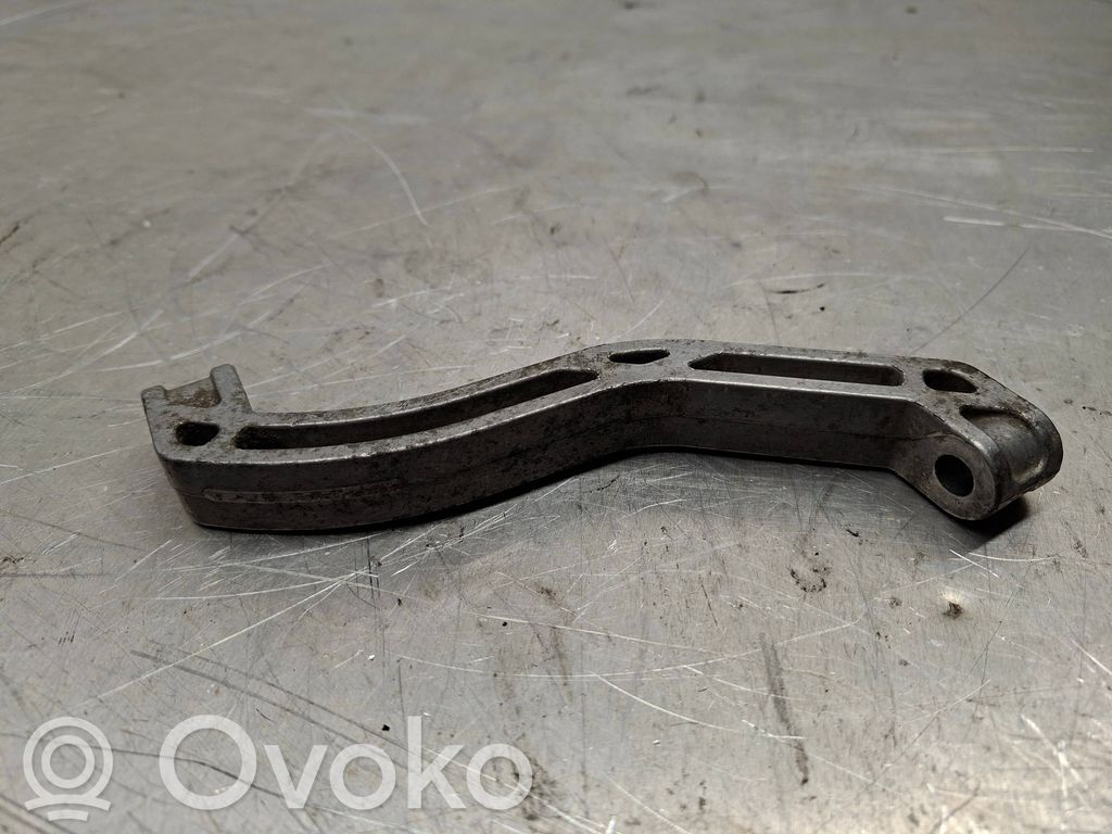 Volkswagen Golf VI Gearbox mounting bracket 