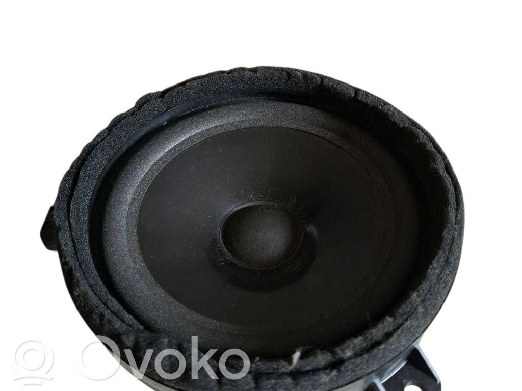 Subaru Forester SH Altavoz de la puerta delantera 
