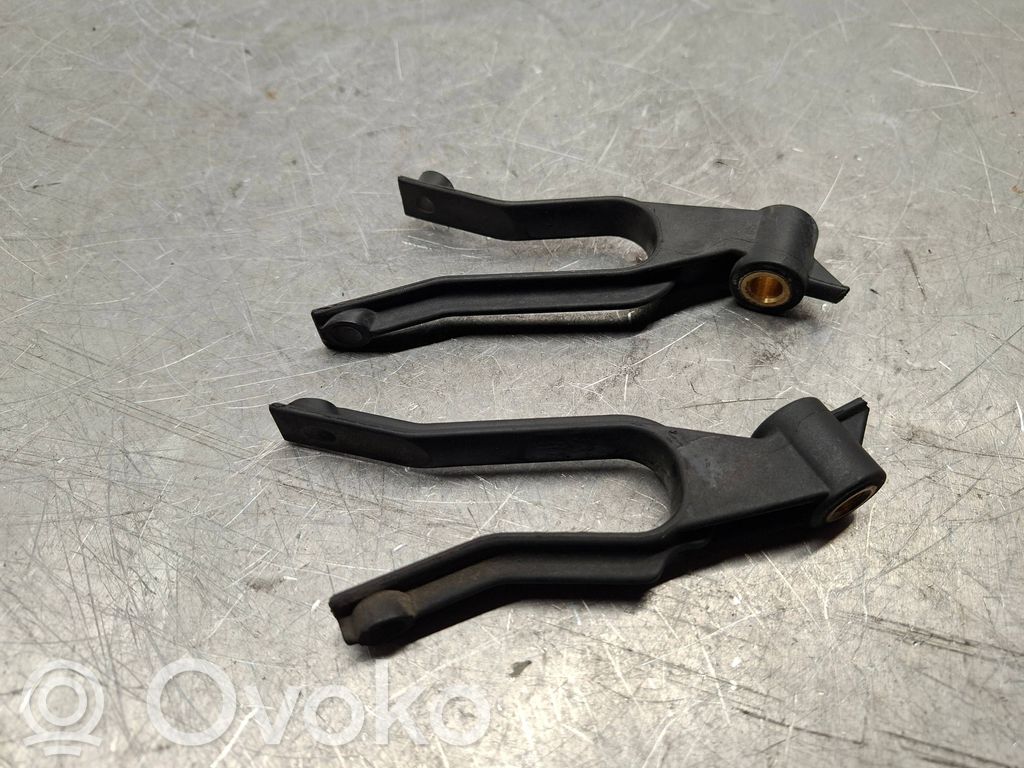 Opel Astra H Radiator mount bracket 