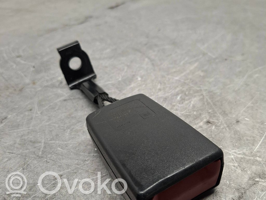 Opel Astra H Klamra tylnego pasa bezpieczeństwa 