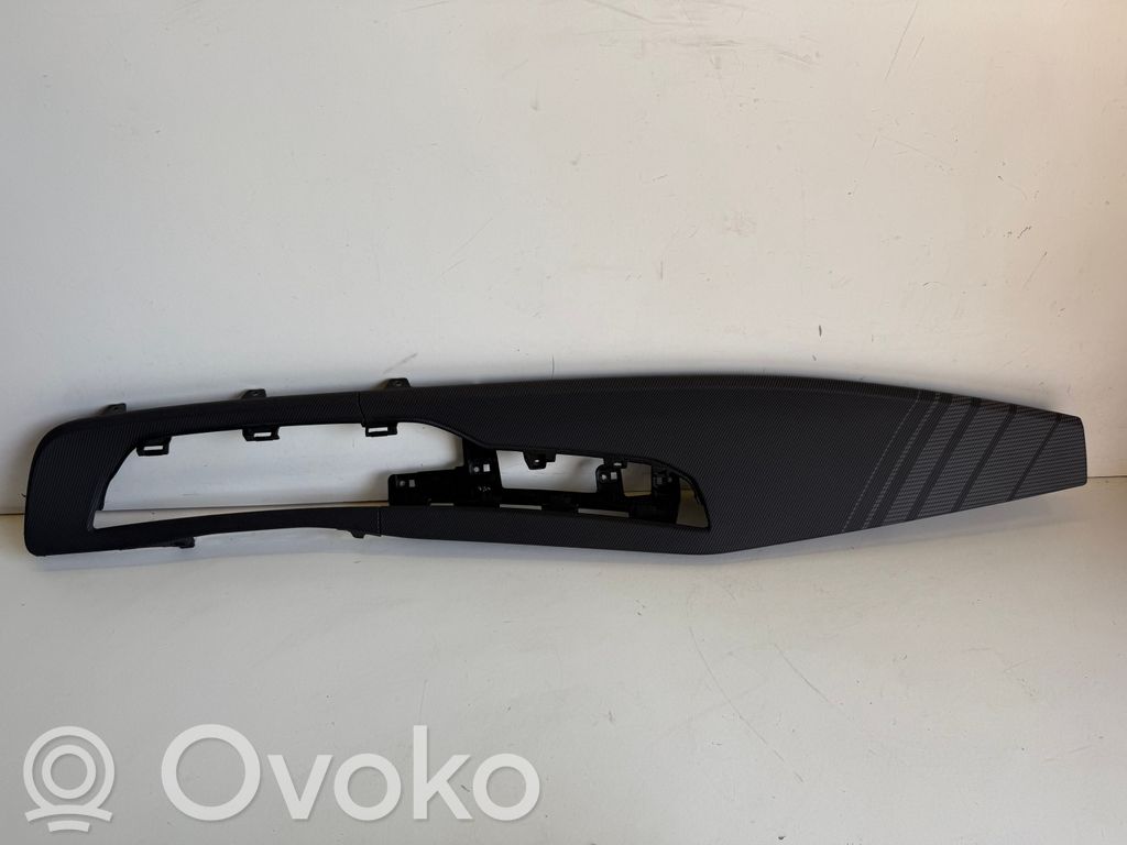 Panel trim   847J2CV200,847J1CV100CVE,847J1CV120,847J2CV220