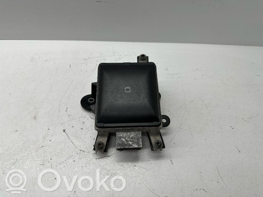 Volkswagen Touareg II Moduł martwego pola 