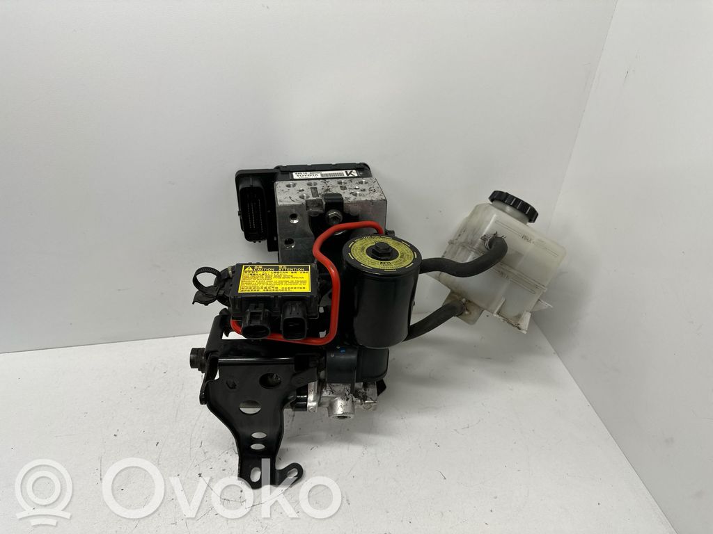 Lexus RX 450H ABS bloks 