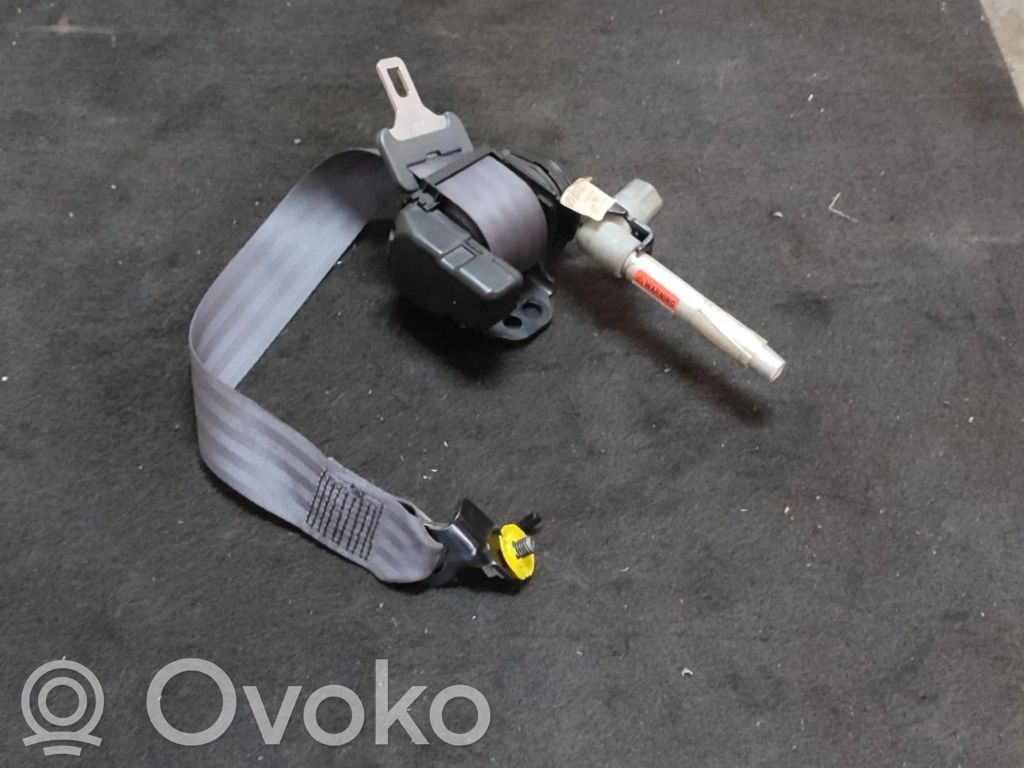 Volvo S60 Cinturón trasero 