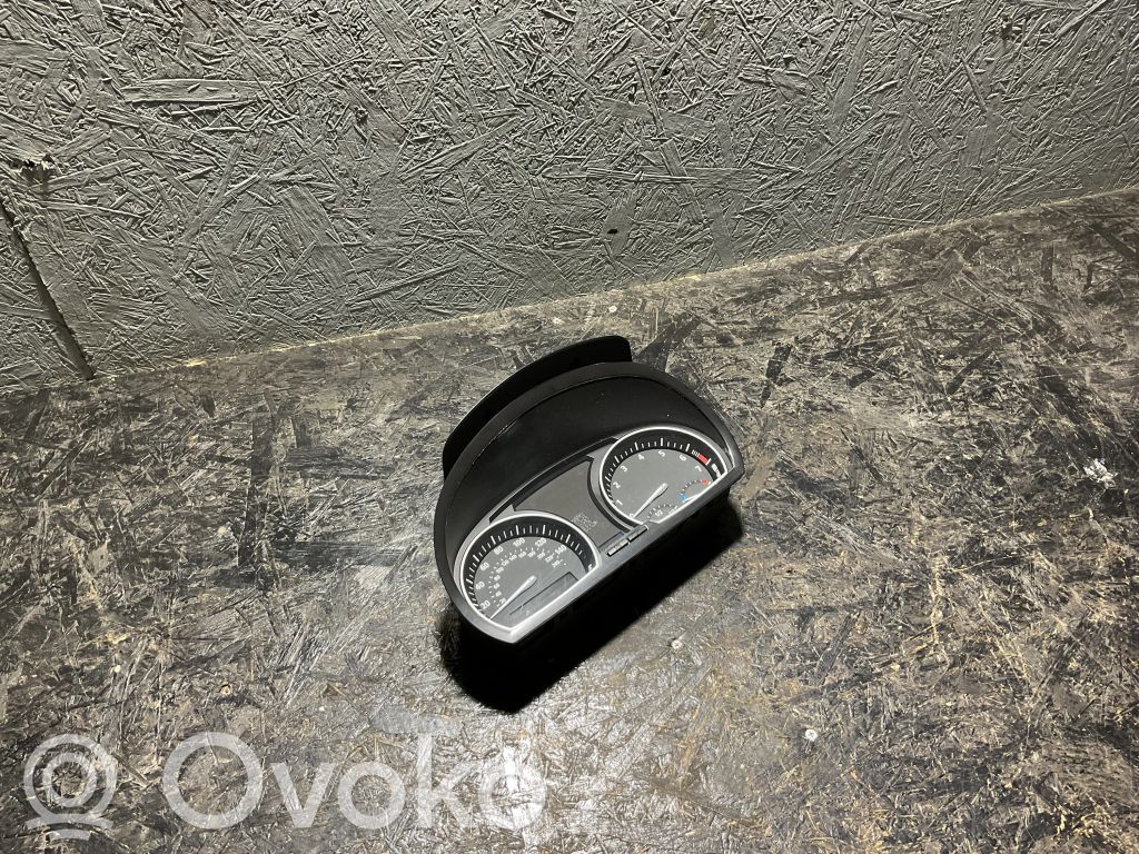 BMW X3 E83 Speedometer (instrument cluster) 