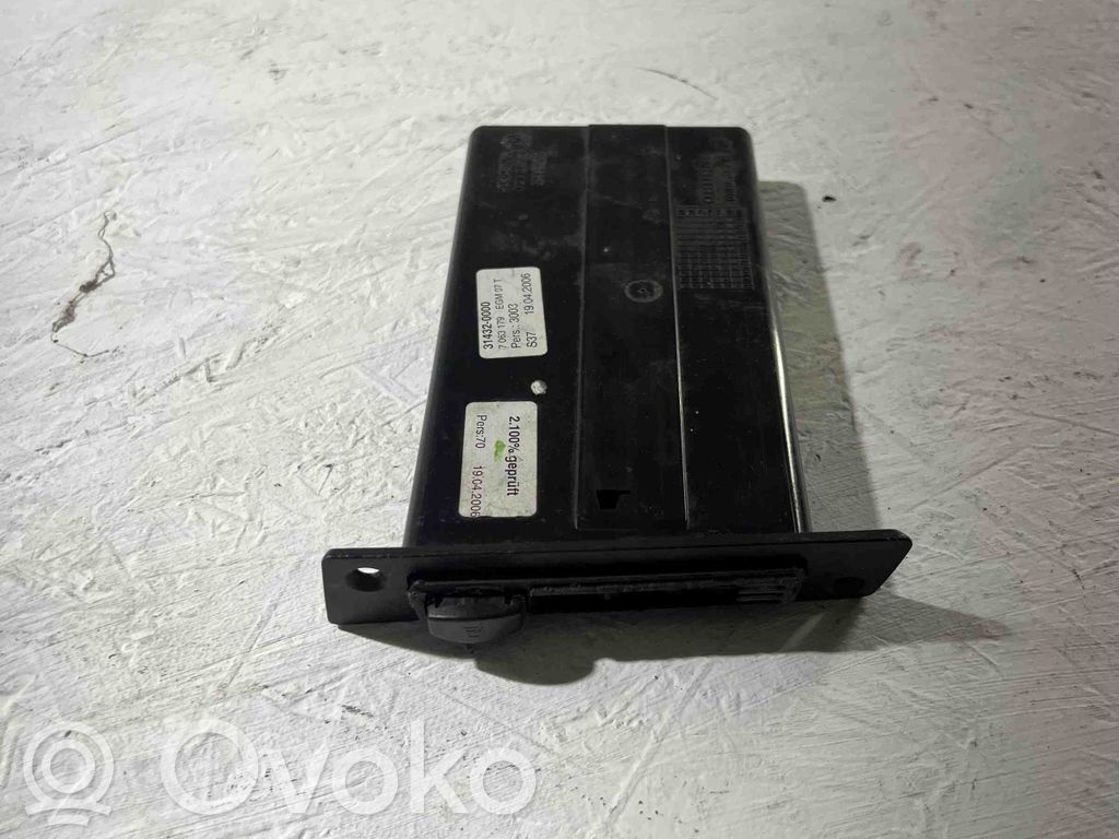 BMW 5 E60 E61 Mukiteline 