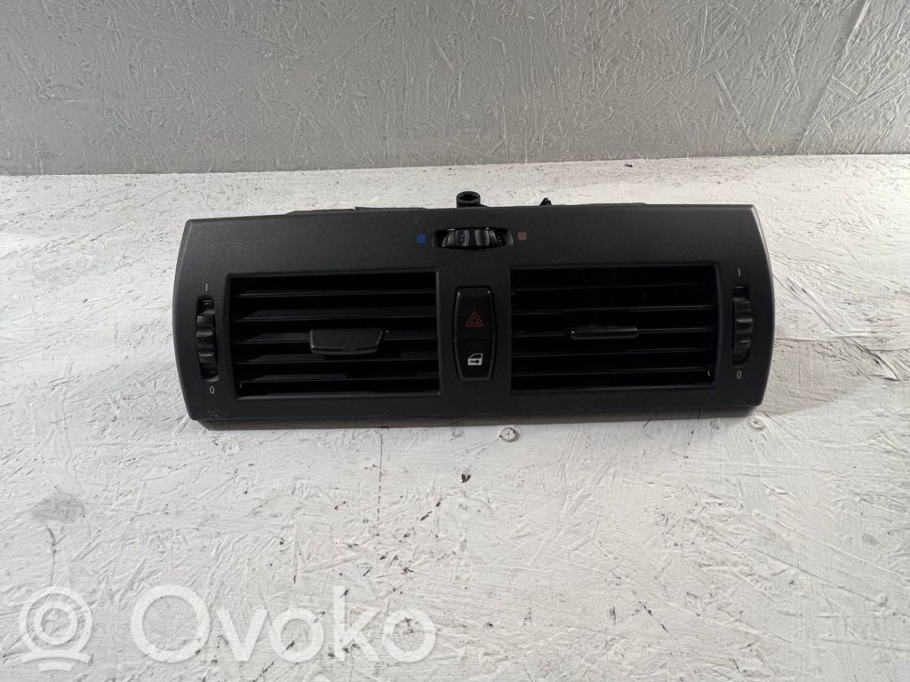 BMW X3 E83 Moldura protectora de la rejilla de ventilación del panel 