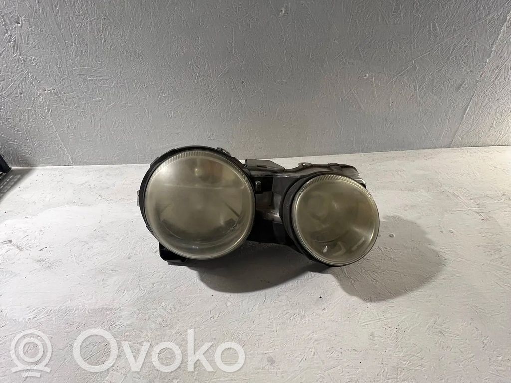 Jaguar S-Type Phare frontale 