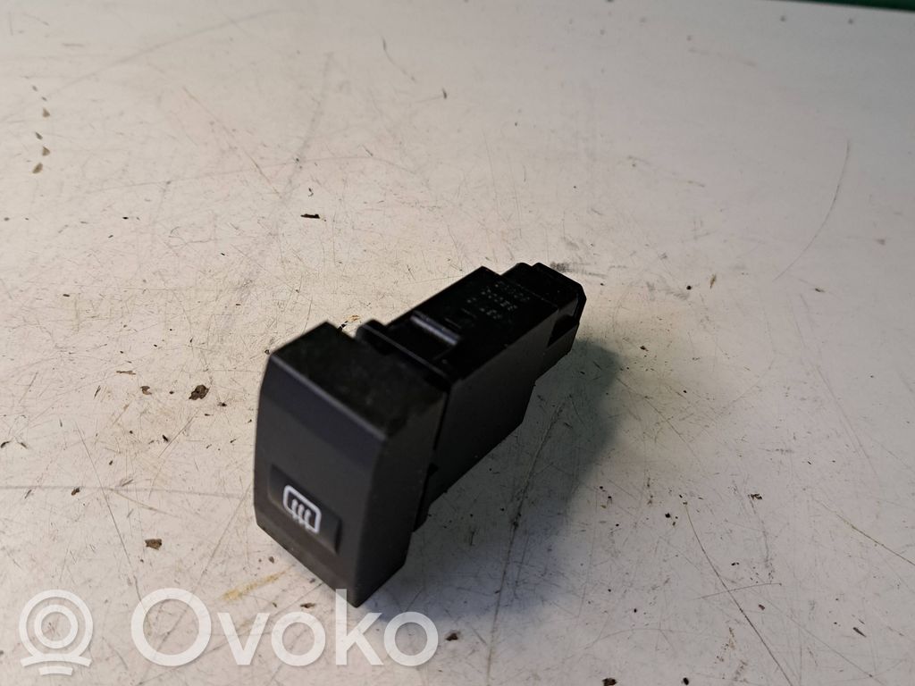 Windscreen/window heater switch