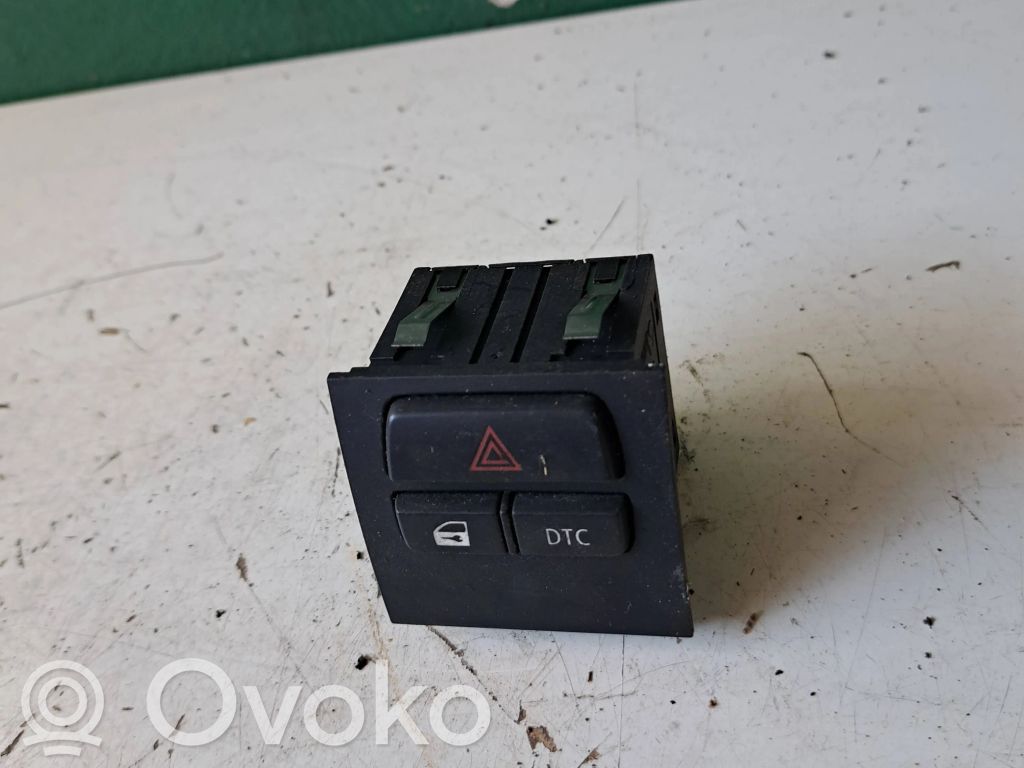 Hazard light switch   549549511