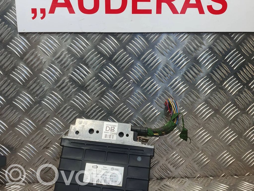 Audi 80 90 S2 B4 Gearbox control unit/module 