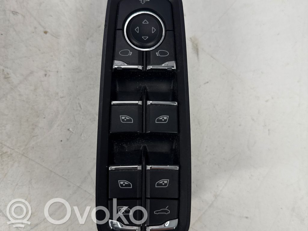 Electric window control switch   7PP959858AF