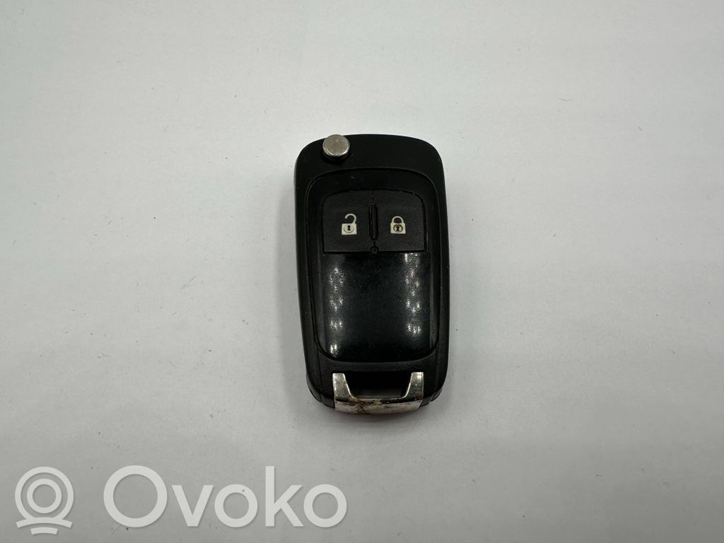 Opel Corsa E Ignition key/card 