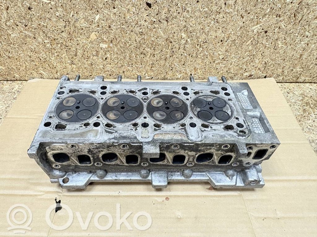 Fiat 500L Engine head 