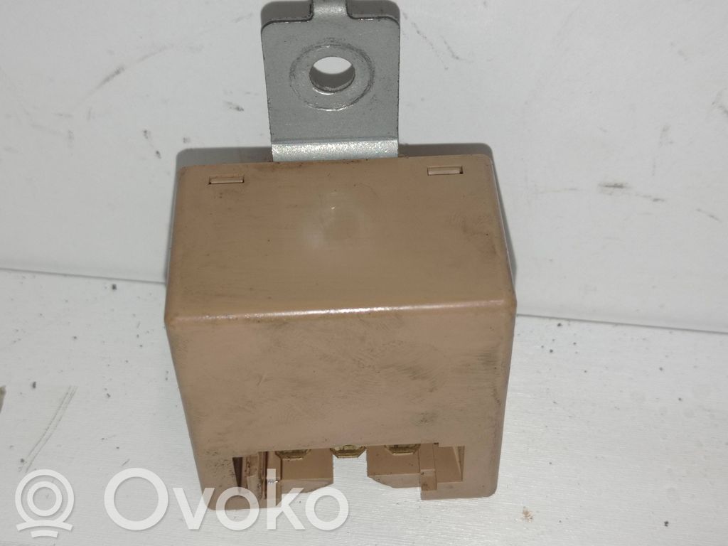 Mitsubishi Space Wagon Otros relés 