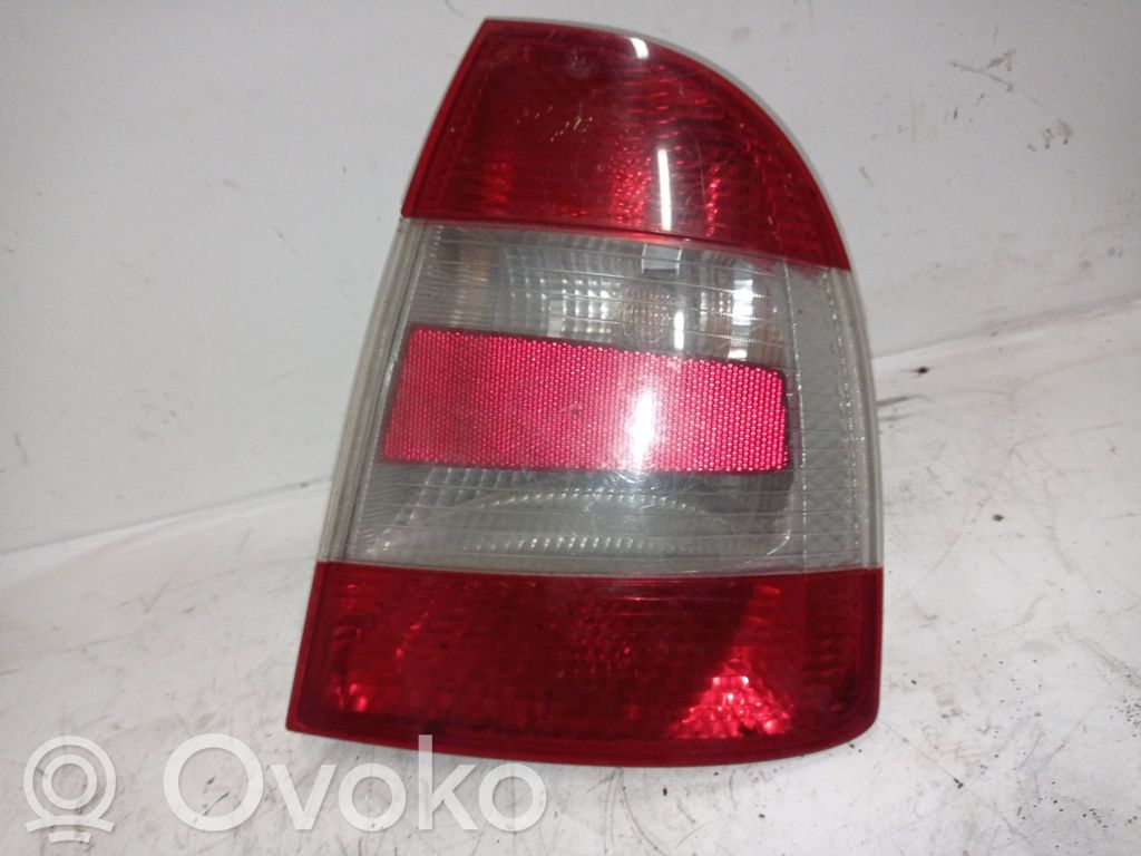 Lampa tylna   3U5945112A,3U5945112,3J5945096A,8CX13A602AB