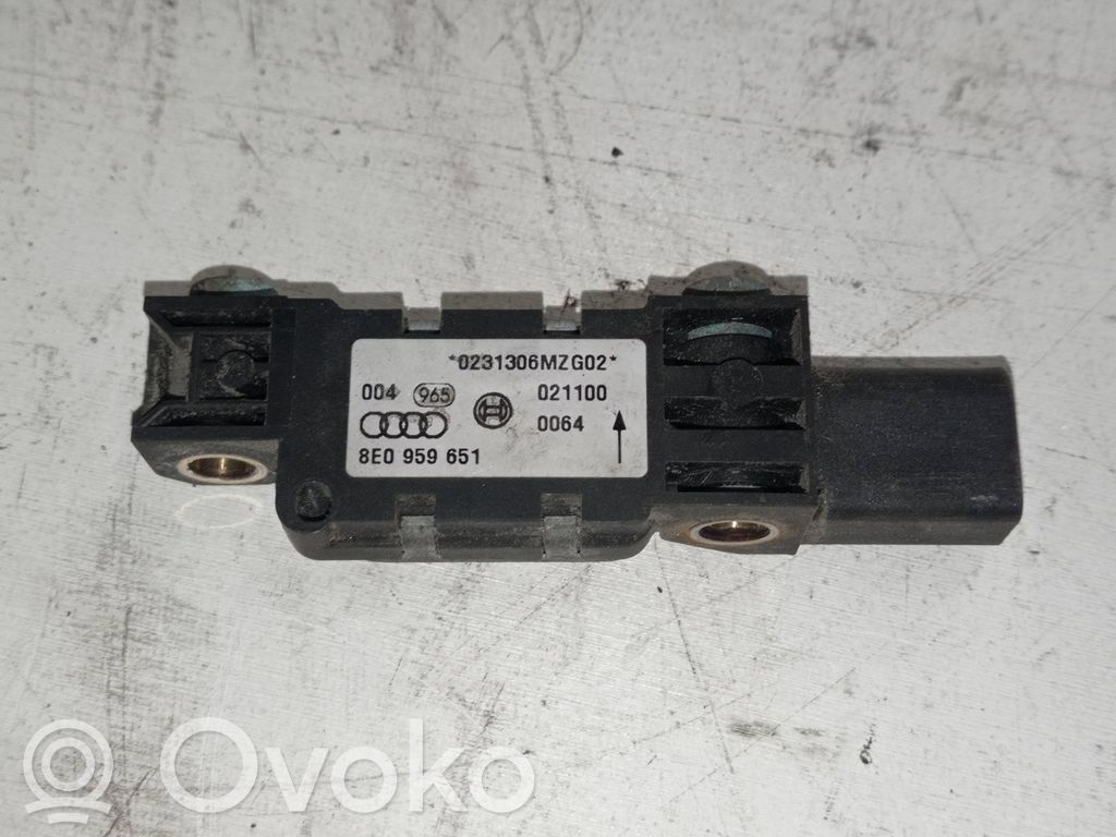 Czujnik uderzenia Airbag   8E0959651,021100,0231306MZC02,8E0959651B