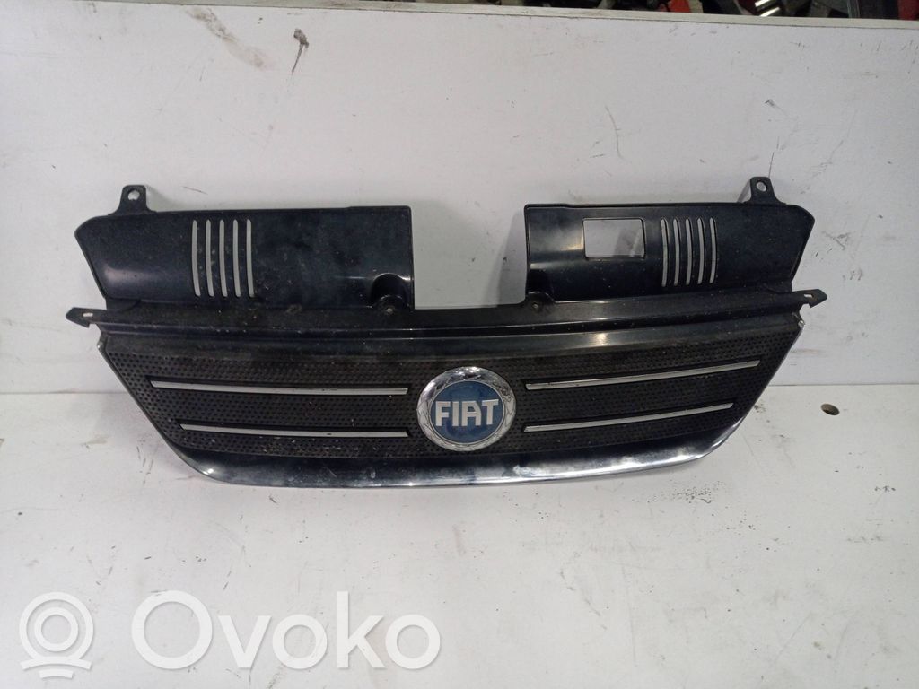 Fiat Idea Priekšējais režģis 