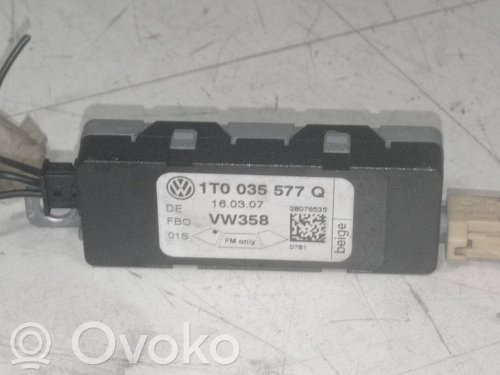 Volkswagen Touran I Wzmacniacz anteny 