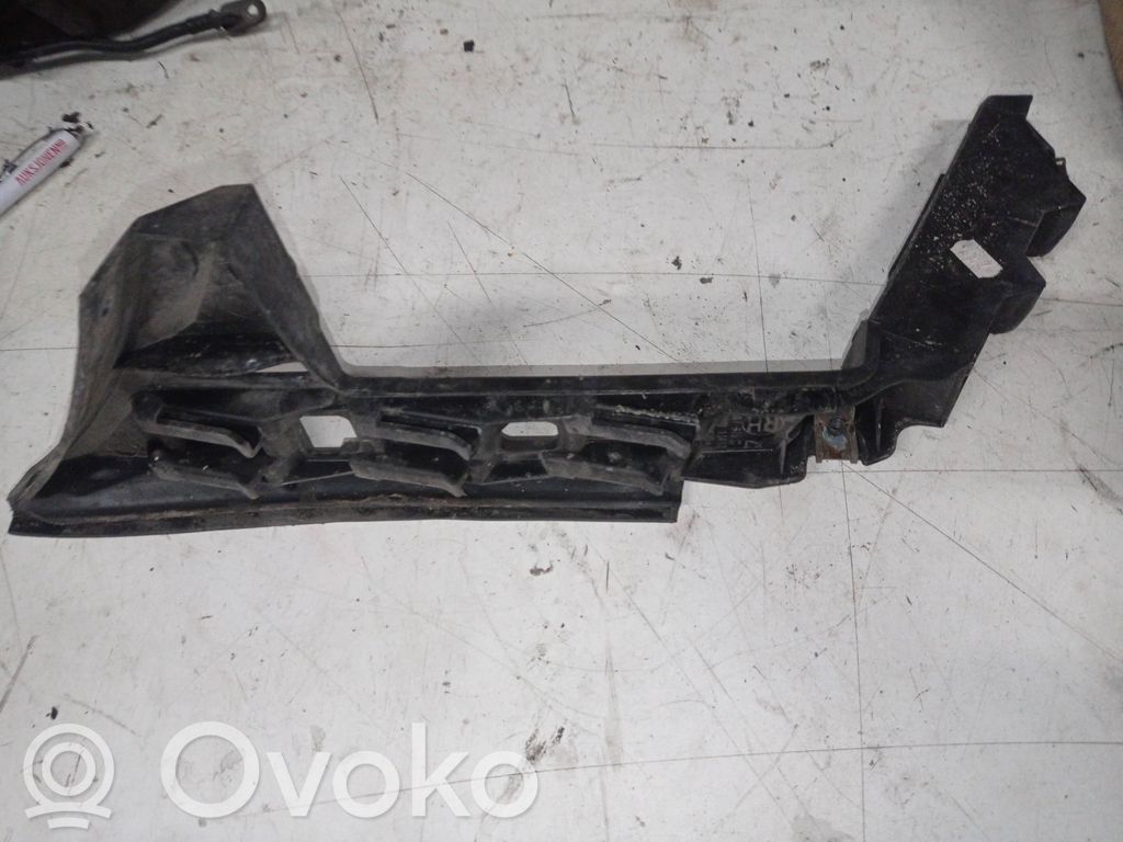 Volkswagen Touran I Galinis laikiklis bamperio 