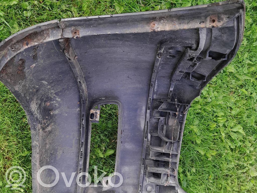 Volkswagen Golf IV Front bumper 