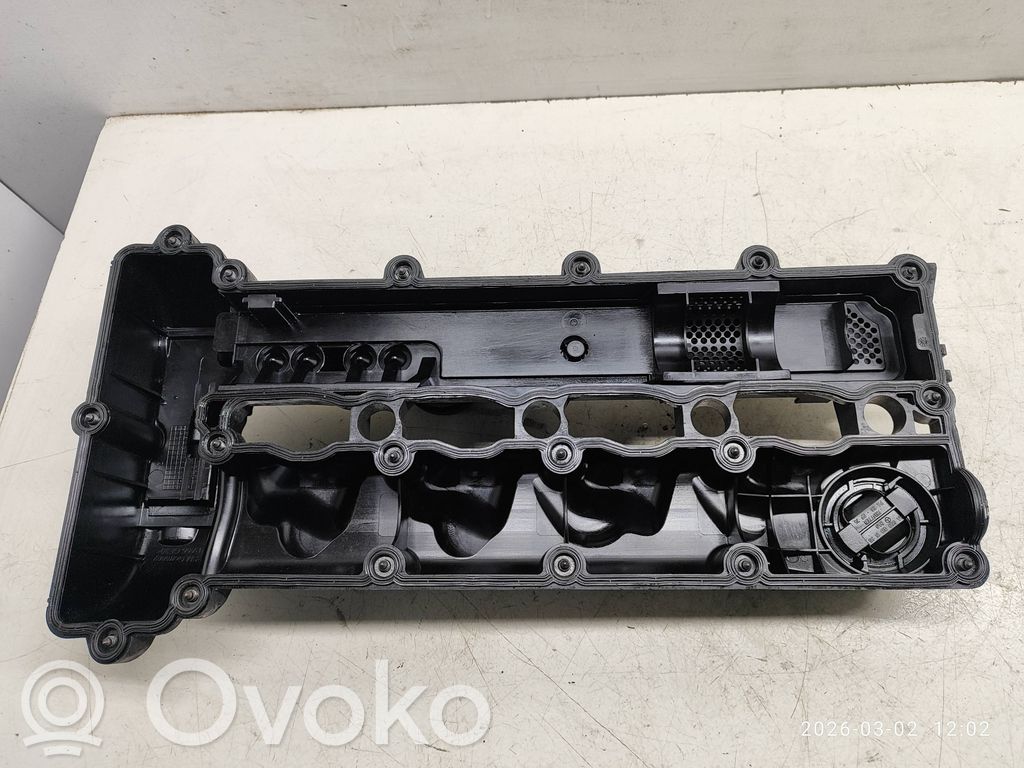 Mercedes-Benz Sprinter W906 Rocker cam cover 