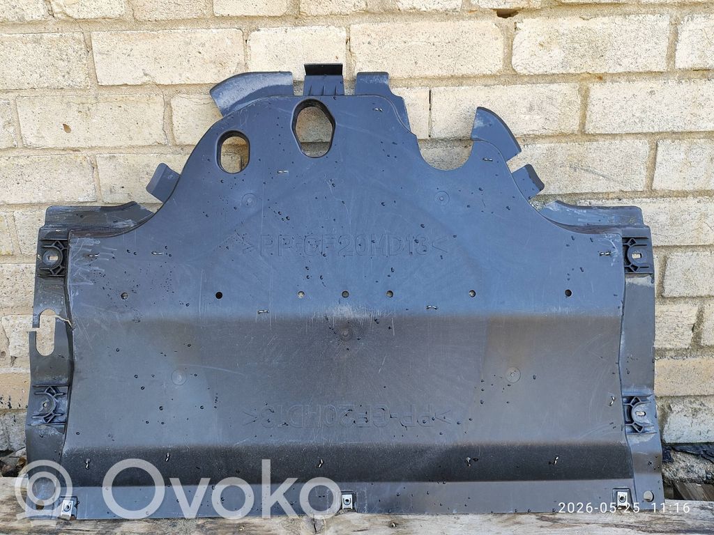 Renault Trafic III (X82) Engine splash shield/under tray 