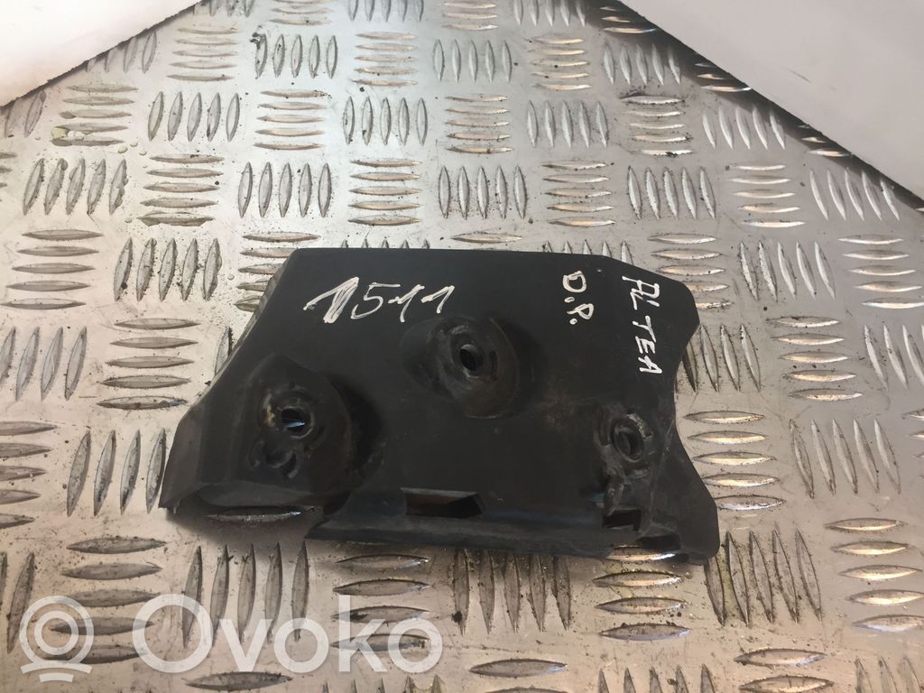 Seat Altea Uchwyt / Mocowanie zderzaka przedniego 