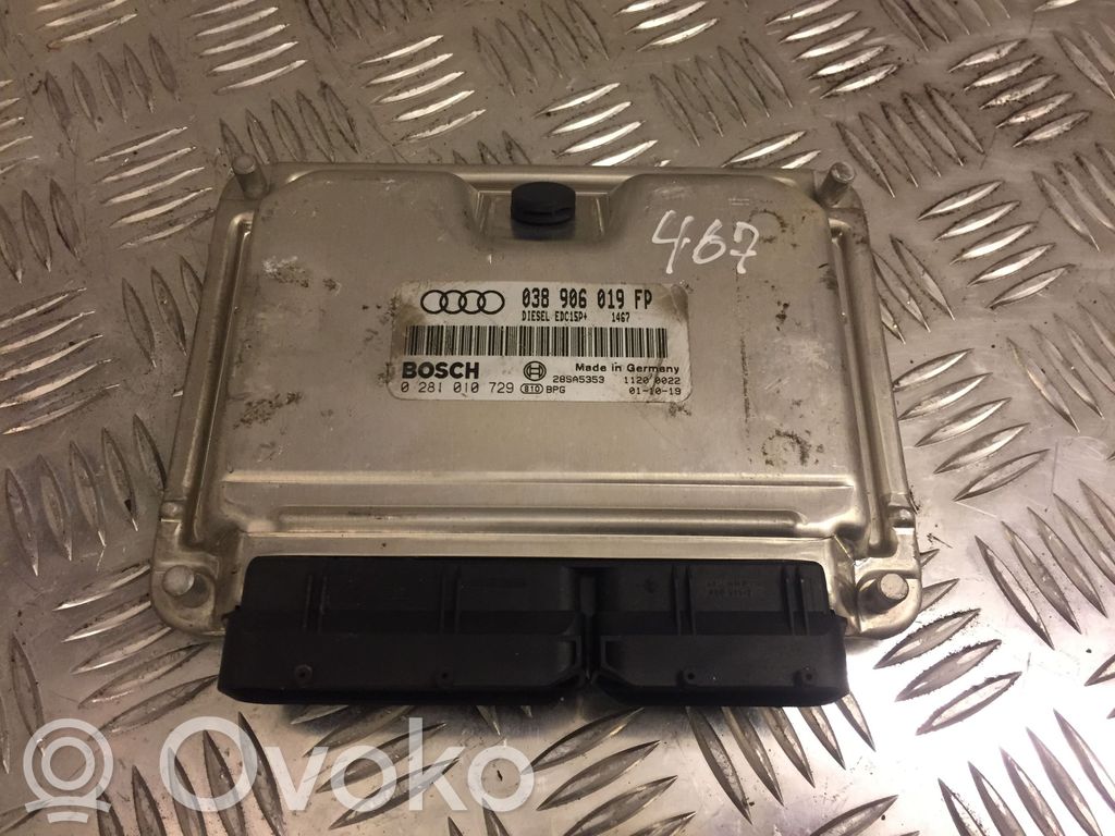 Volkswagen PASSAT B5.5 Variklio valdymo blokas 