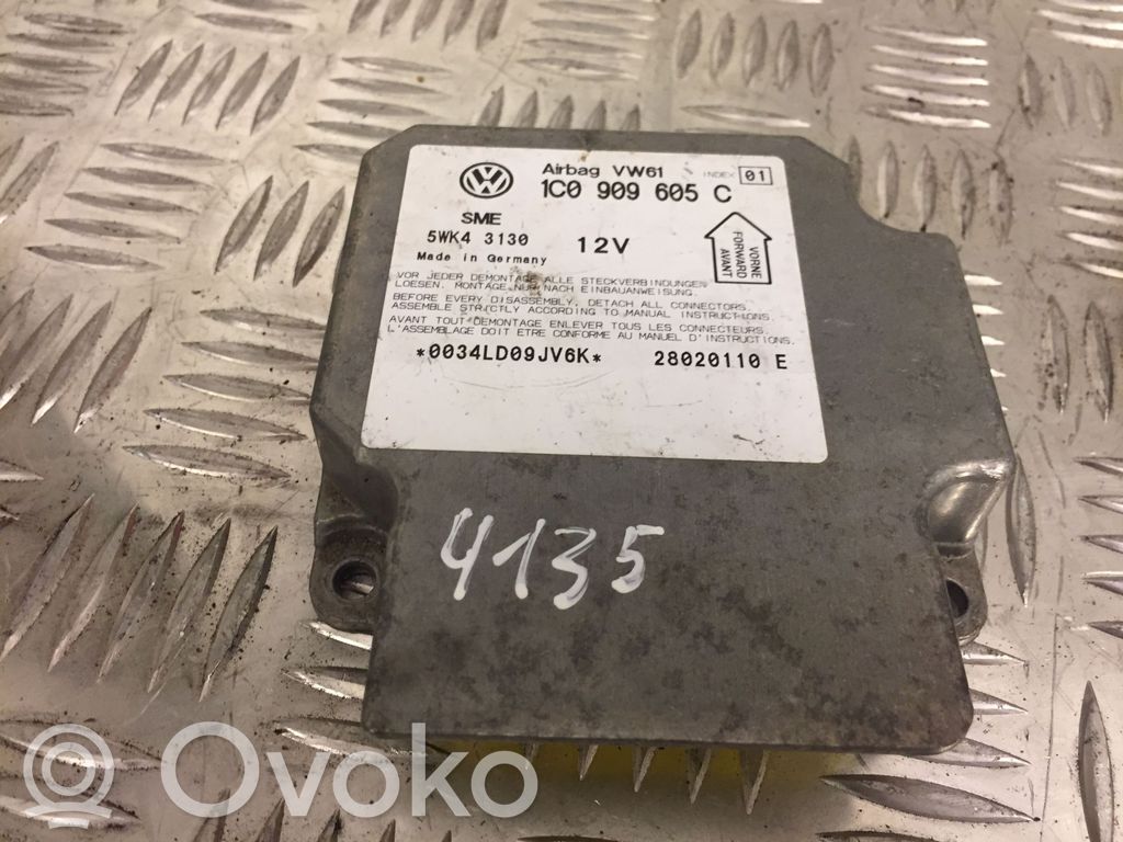 Volkswagen PASSAT B5.5 Airbagsteuergerät 