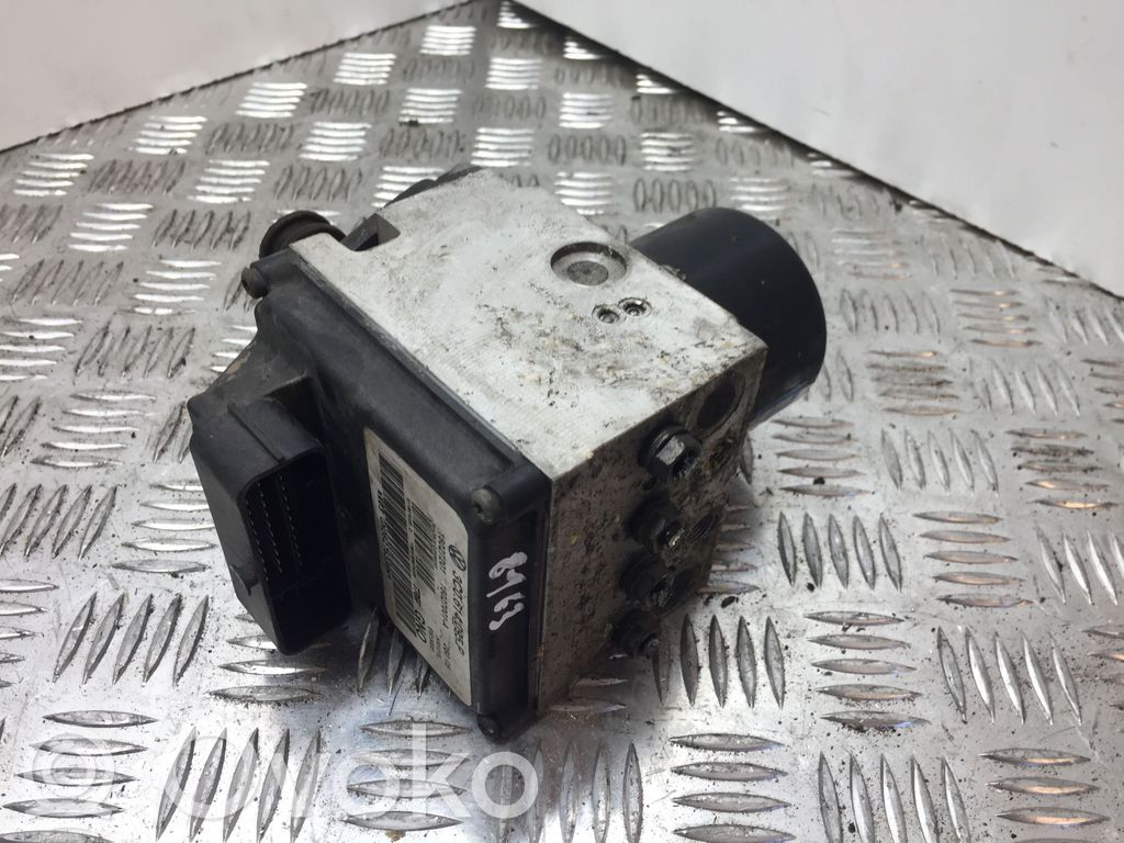 Volkswagen PASSAT B6 ABS Pump 