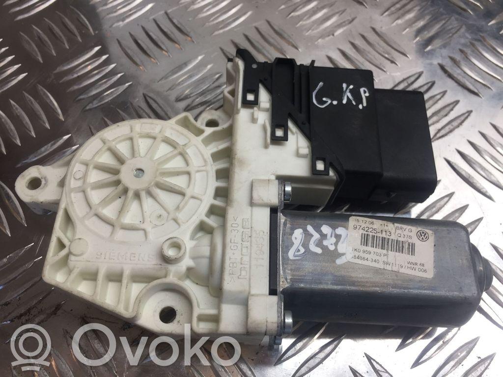 Volkswagen PASSAT B6 Rear door window regulator motor 