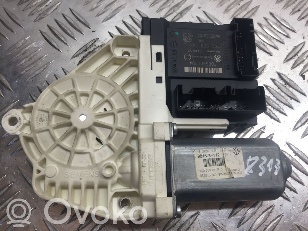 Volkswagen PASSAT B6 Front door window regulator motor 