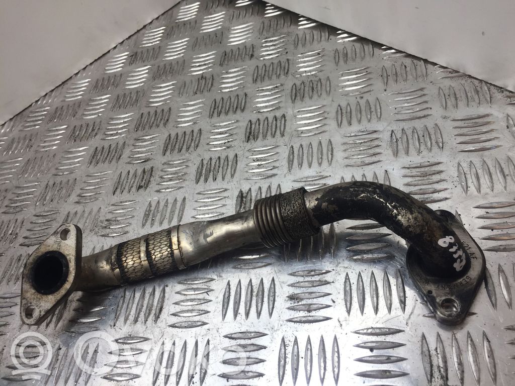 Volkswagen PASSAT B6 EGR valve line/pipe/hose 