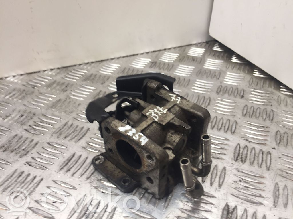 Volkswagen PASSAT B6 Zawór EGR 