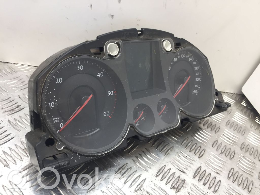 Volkswagen PASSAT B6 Speedometer (instrument cluster) 