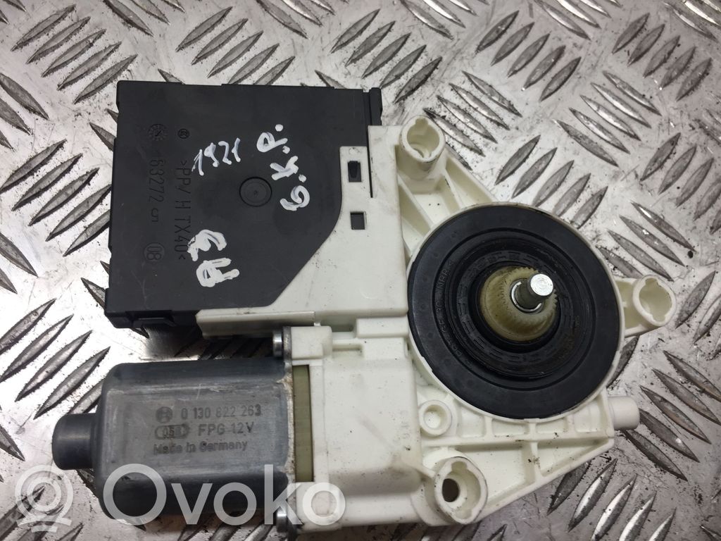 Audi A3 S3 A3 Sportback 8P Rear door window regulator motor 
