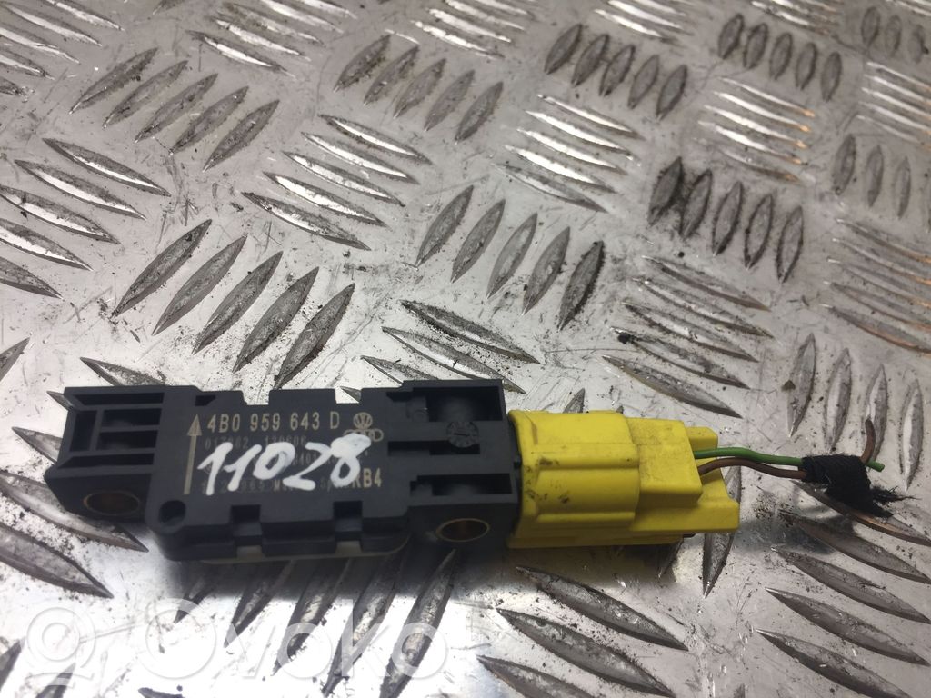 Audi A3 S3 8P Airbag deployment crash/impact sensor 