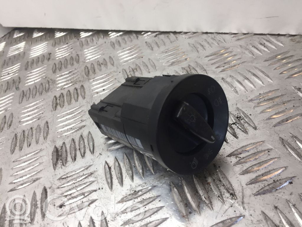 Light switch   1C0941531A,8981