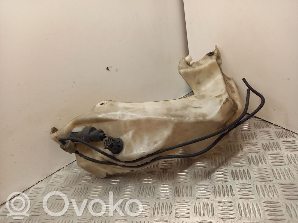 Audi A4 S4 B6 8E 8H Zbiornik płynu do spryskiwaczy szyby przedniej / czołowej 