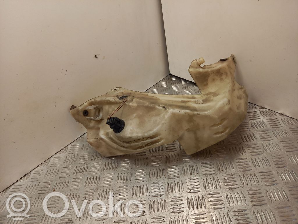 Audi A4 S4 B6 8E 8H Zbiornik płynu do spryskiwaczy szyby przedniej / czołowej 
