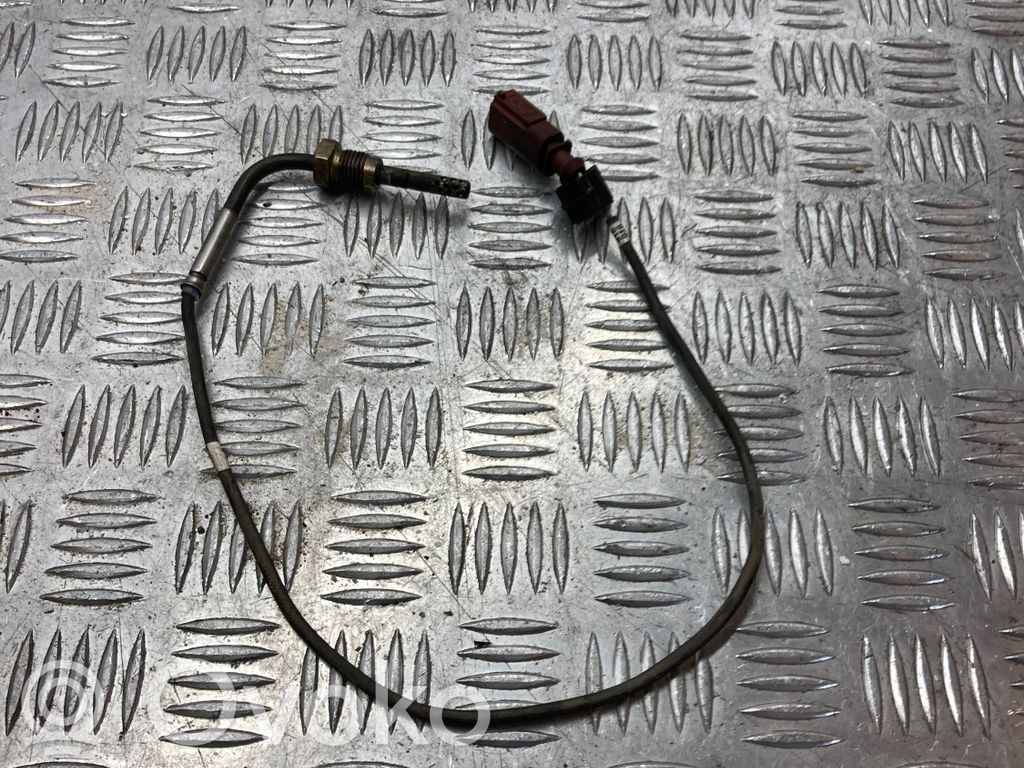 Volkswagen PASSAT B6 Exhaust gas pressure sensor 